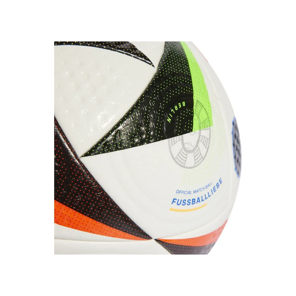 Adidas voetbal