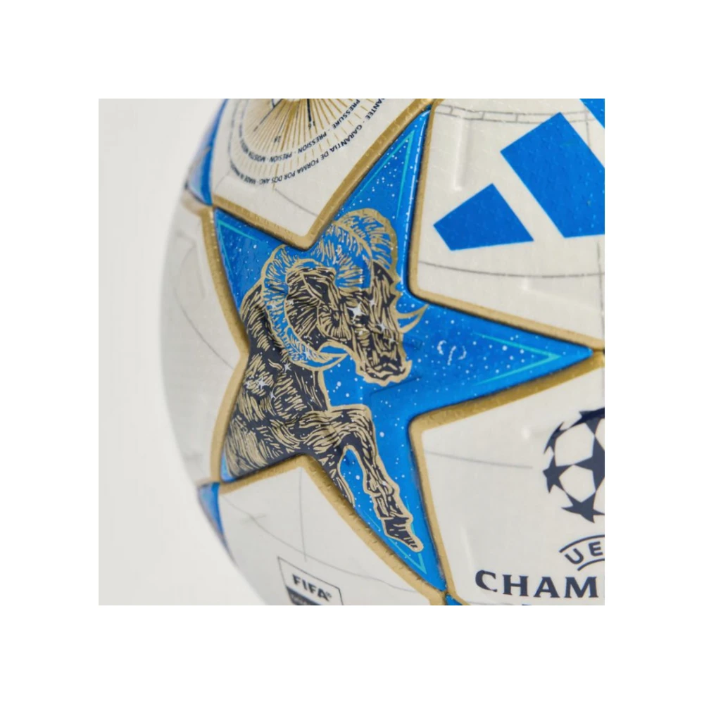 Adidas voetbal