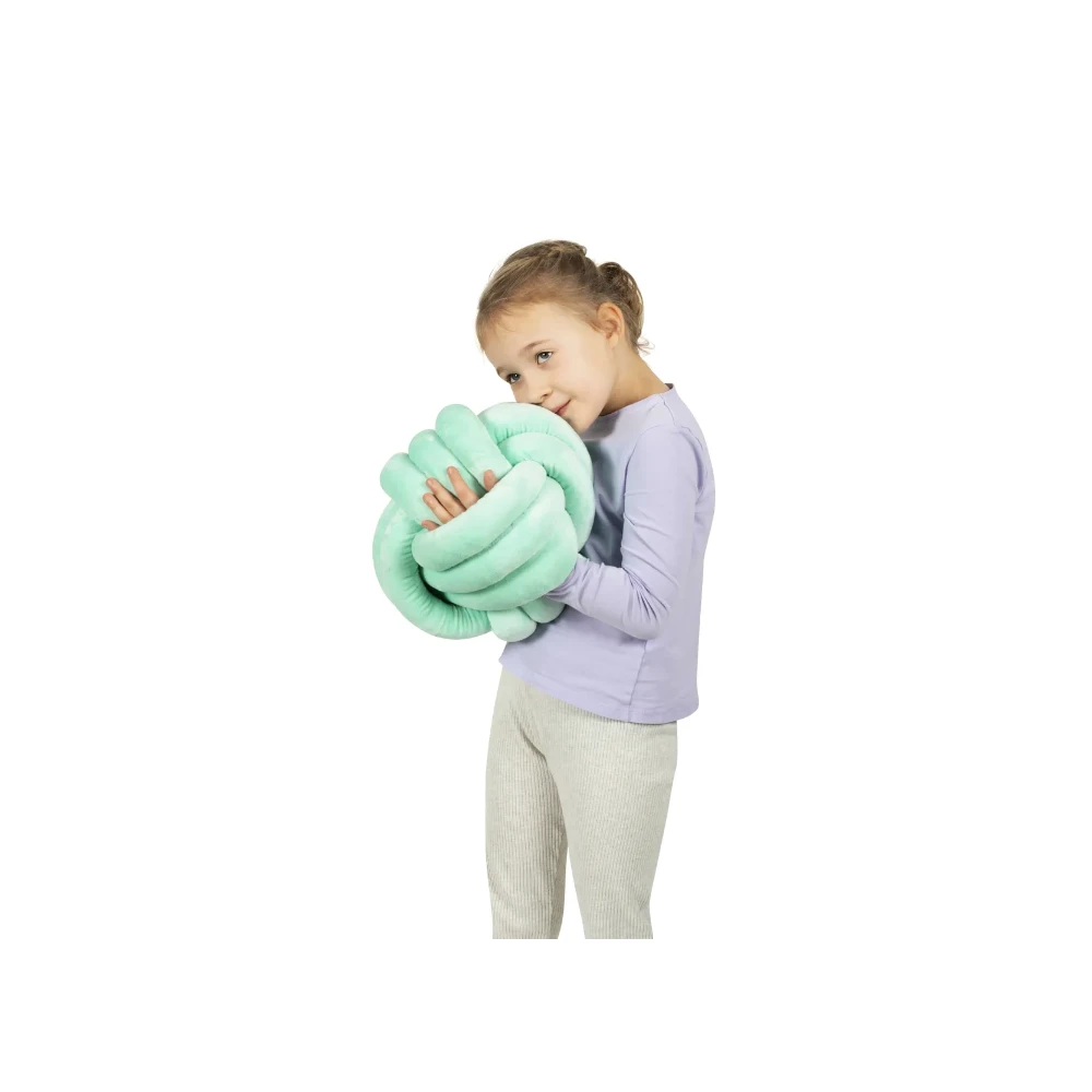Cuddle Knot Ball